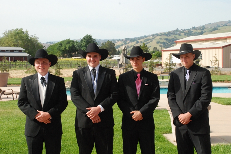 2011 LO Prom (072).JPG