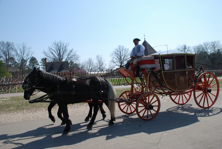340 Williamsburg - Carriage.jpg