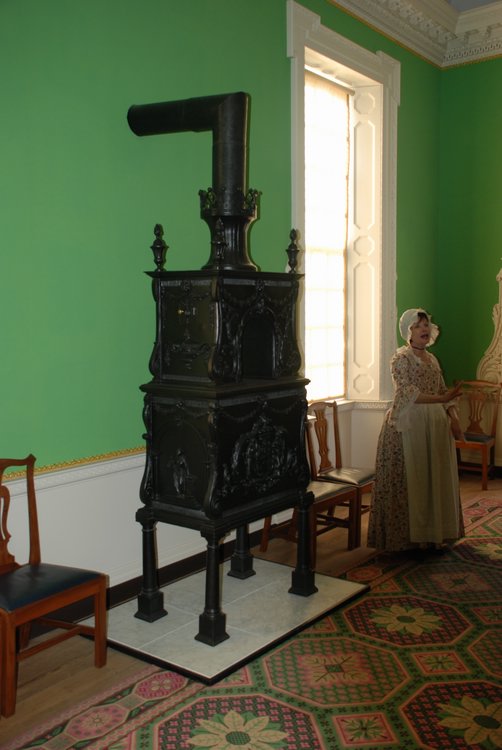 370 Williamsburg - Governor's Palace.jpg