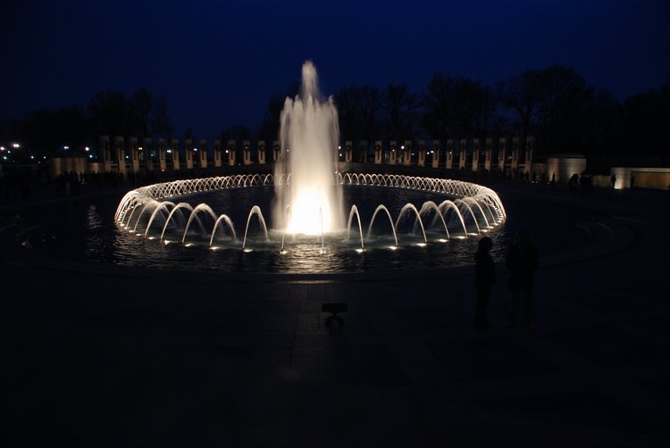 486 DC - WWII Monument.jpg