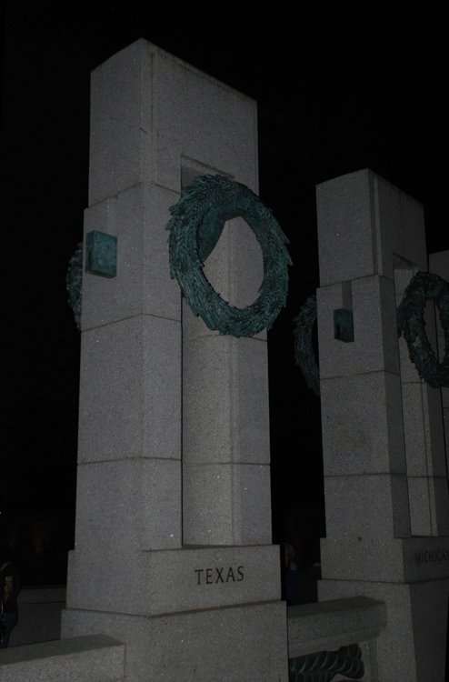 488 DC - WWII Monument.jpg