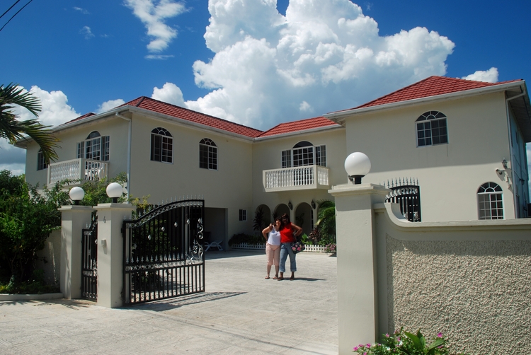 02B25ec Retreat Guest House.jpg