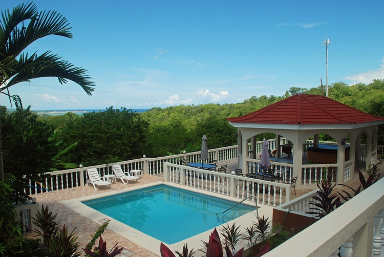 12B19ec Pool & Spa.jpg