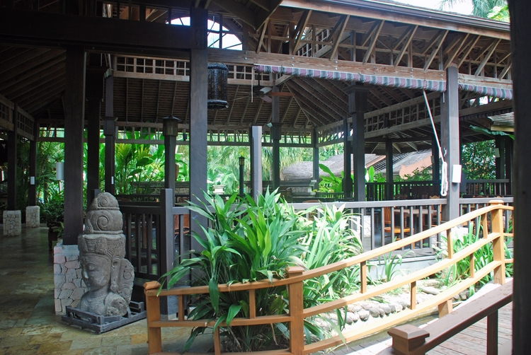 22D74ec Palm Grove Restaurant.jpg